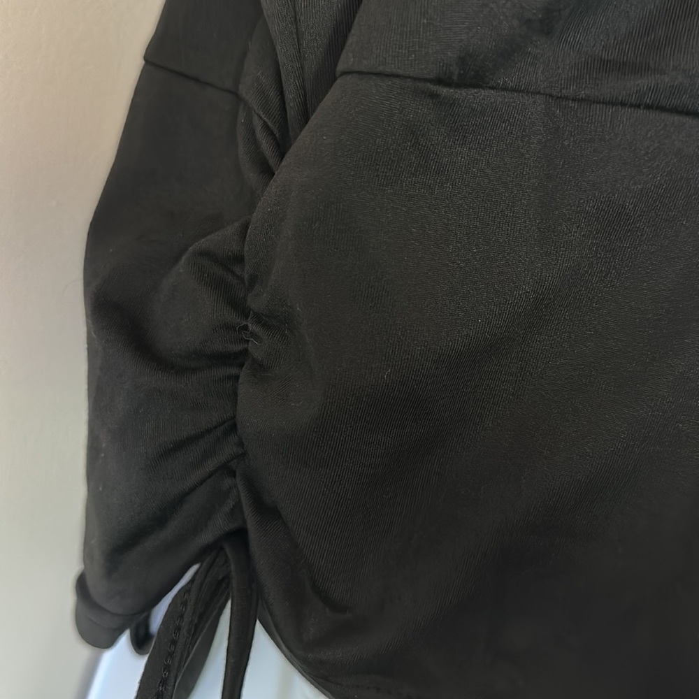 One Shoulder Drawstring Side Crop Top - Picture 5 of 8